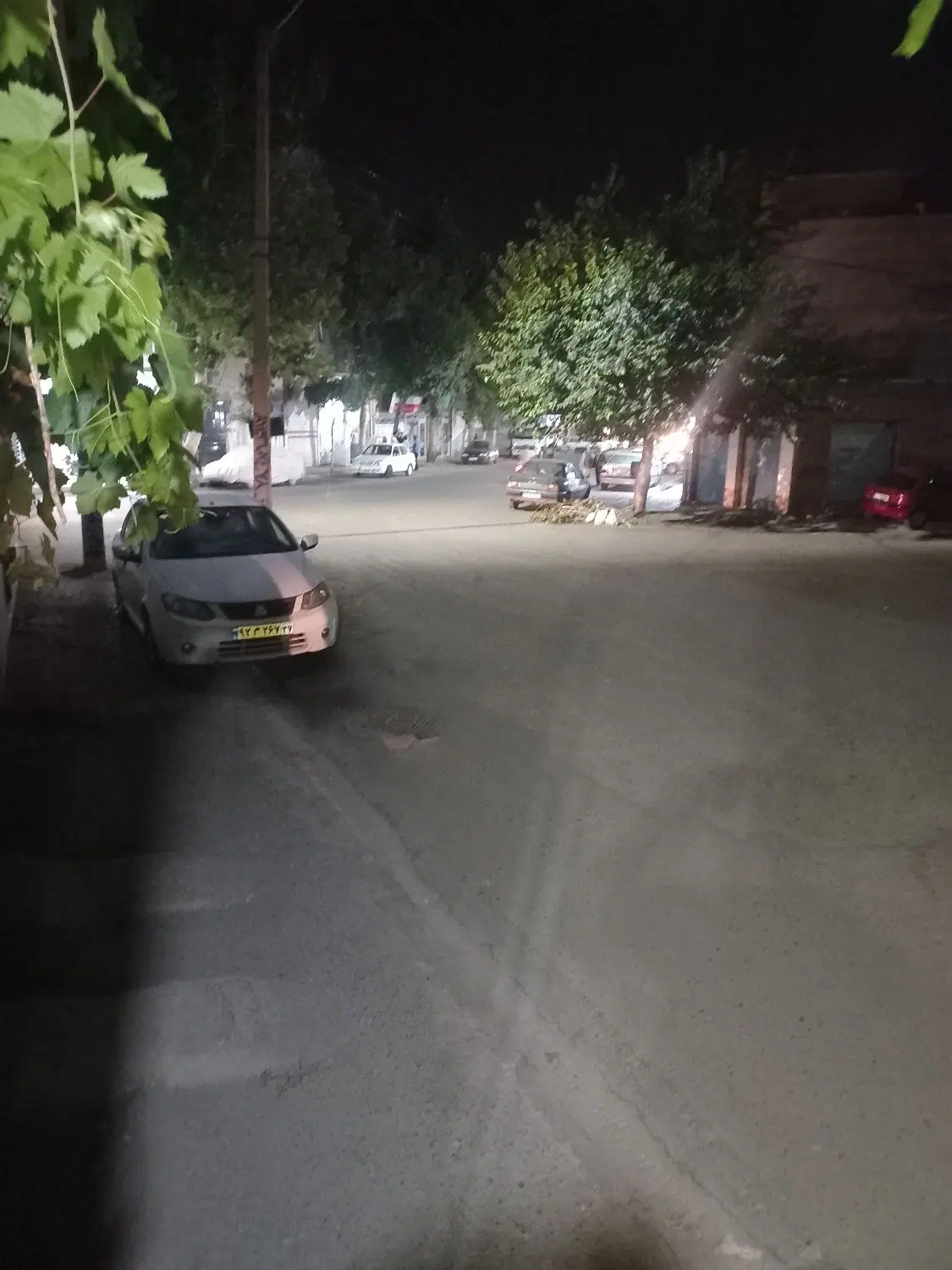 اجاره مغازه تافتون پزی آزاد محله چهاراه خ منتظری