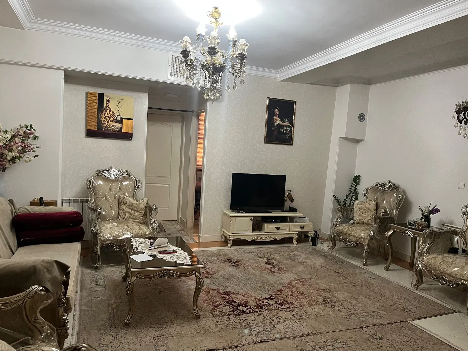 یک واحد آپارتمان 79متری