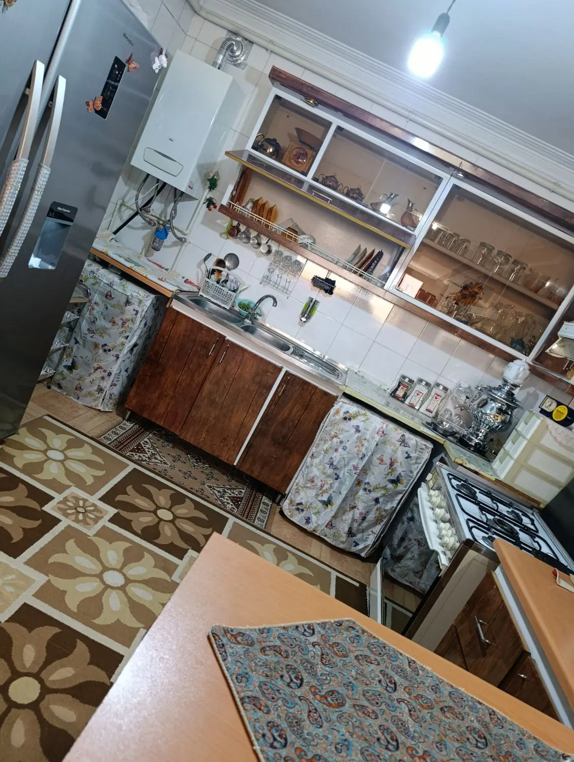 واحد آپارتمان۱۰۸متری ایستگاه ۶ کارمندان تاپ لوکیشن