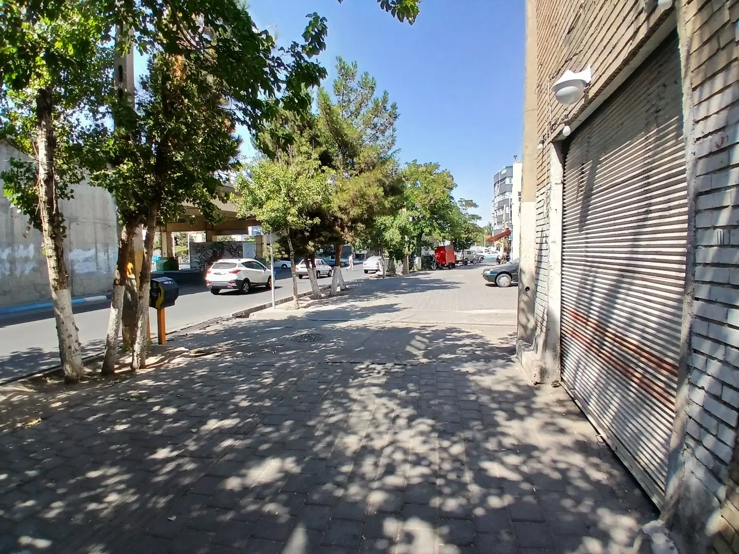مغازه در چهارراه بهار