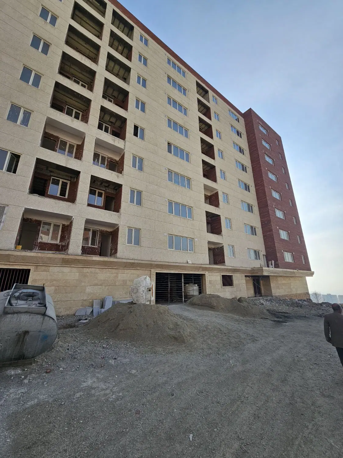دو خوابه،  مسکن ملی، انرژی سازه آبان