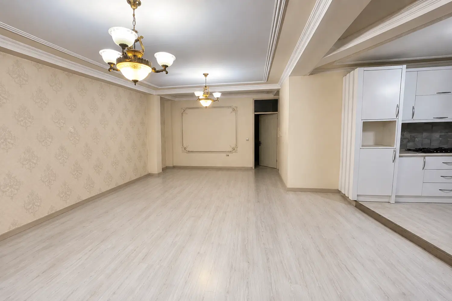 آپارتمان پل سنگی