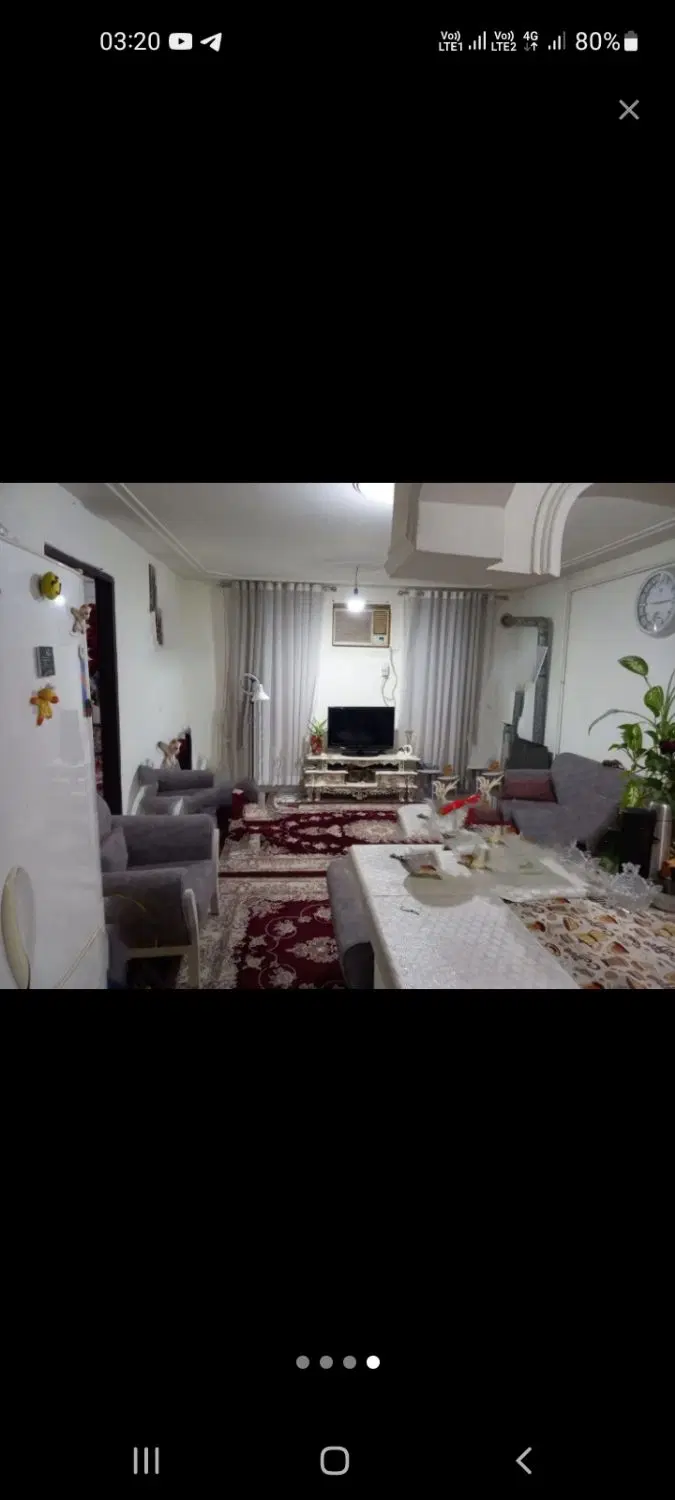یک واحد خانه آپارتمانی خیابان اصلی تجاری مسکونی