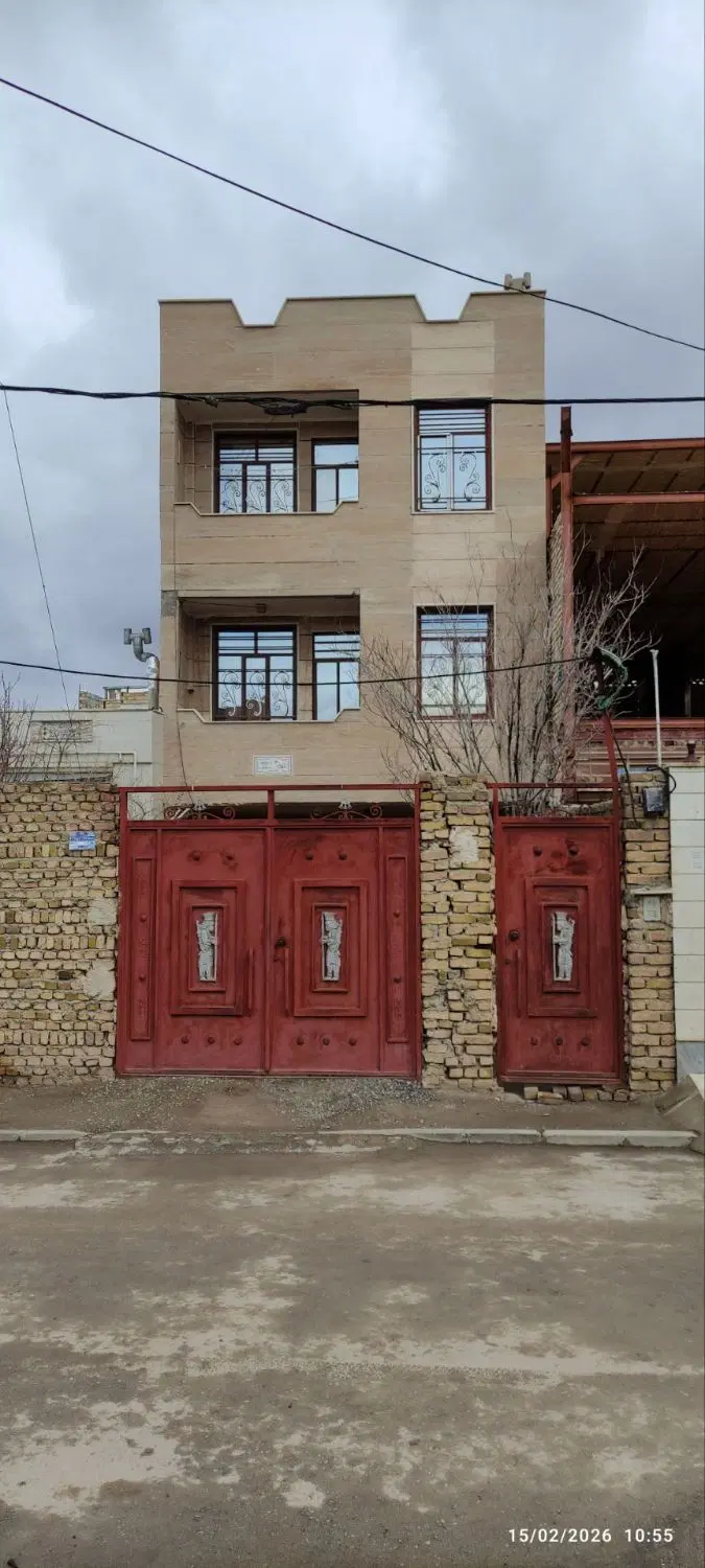 خانه دوطبقه در حصار خروان