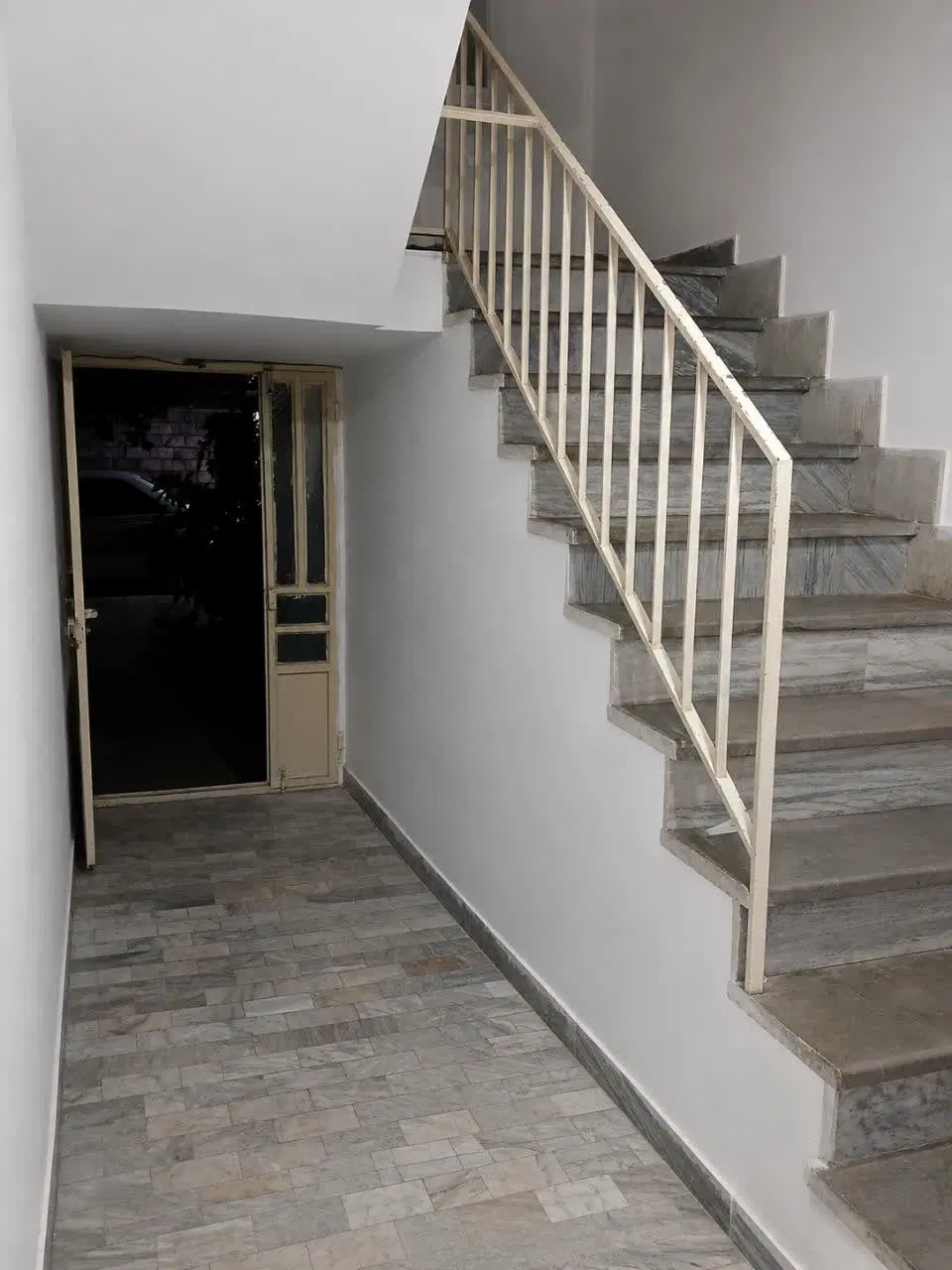 ویلایی سرحدی ۳طبقه