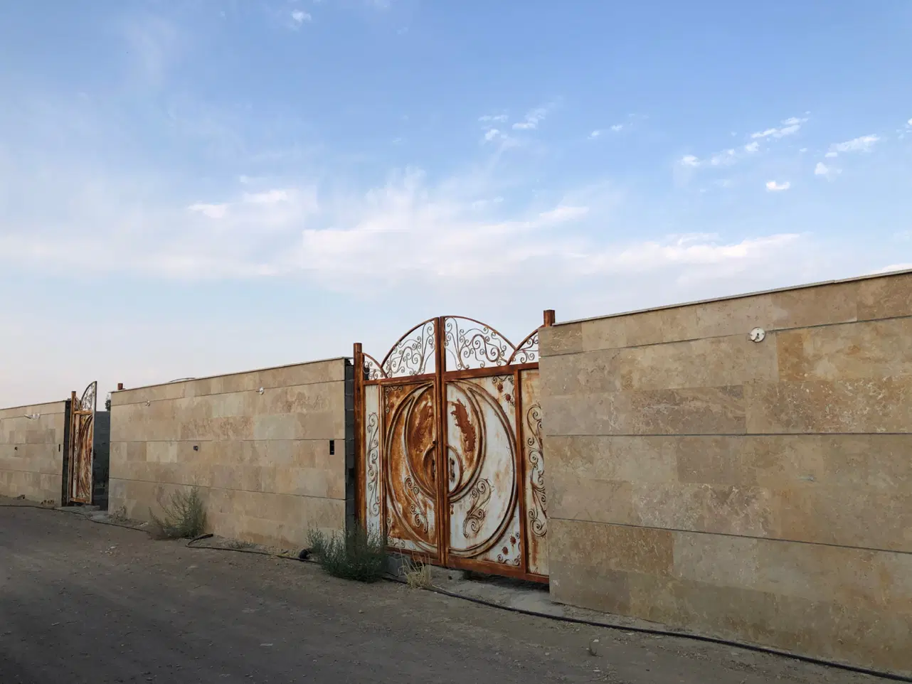 زمین باغی چهار دیواری در مجموعه