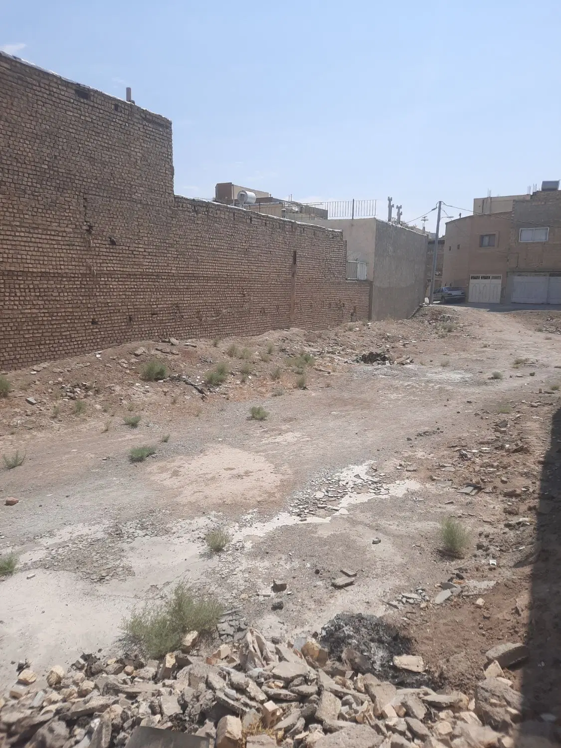 فروش زمین مسکونی جهت ساخت و سرمایه گذاری