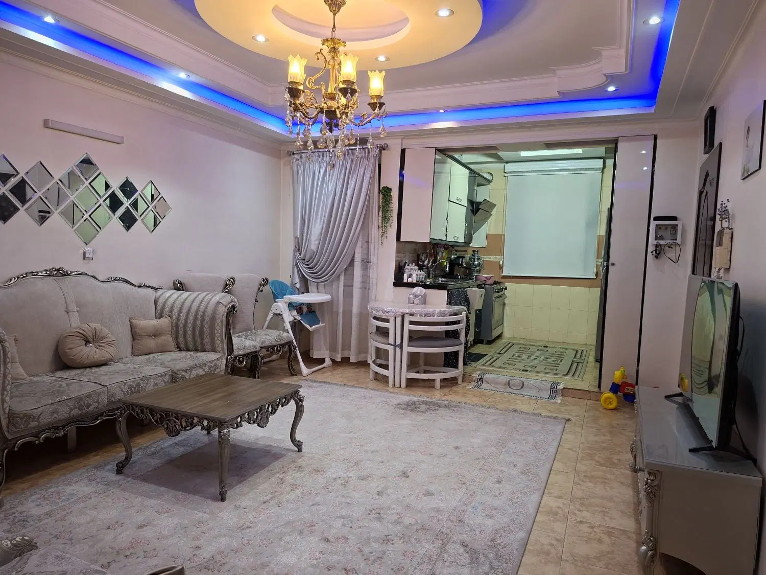 ۶۴متر.۲خ.پارکینگ دار.میدان قیام