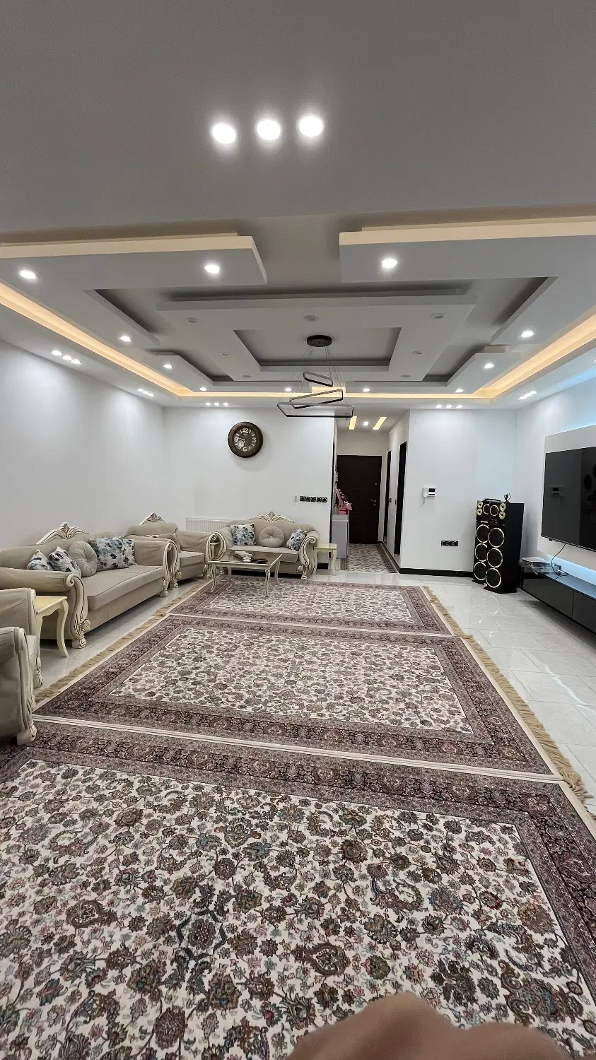 واحد ۱۱۴ متری تک واحدی