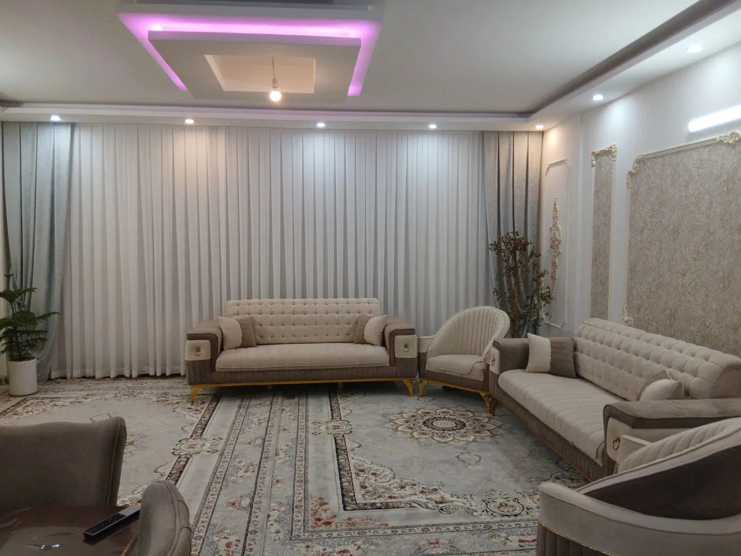 اپارتمان ۱۰۰ متری نوساز