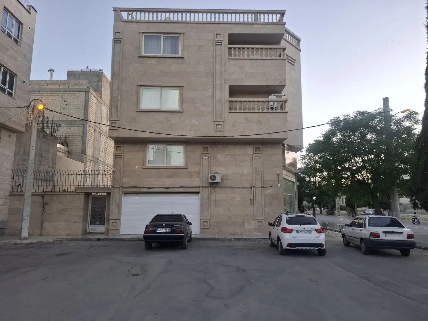 رهن کامل آپارتمان 2 خوابه طبقه 3