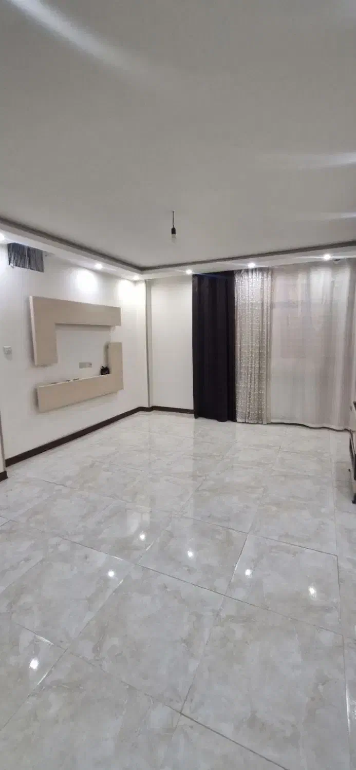 اجاره آپارتمان همکف بهارستان