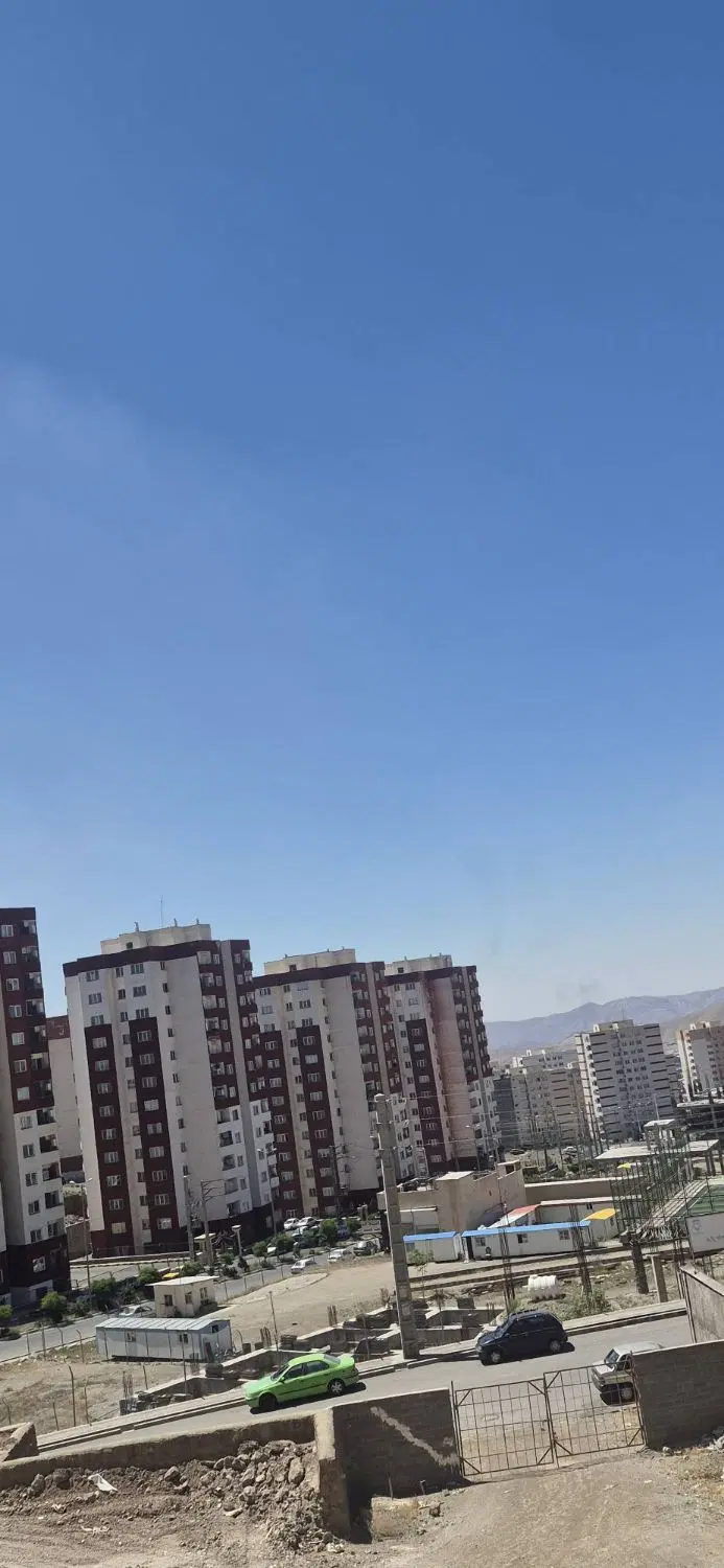 پردیس فاز ۵ شمالی ۸۵ متری عرصه وام تسویه