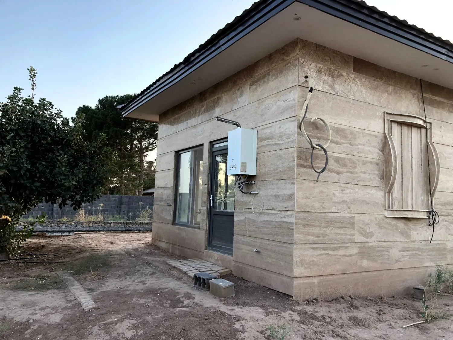 باغ ویلا ۱۰۰۰ متری با مجوز