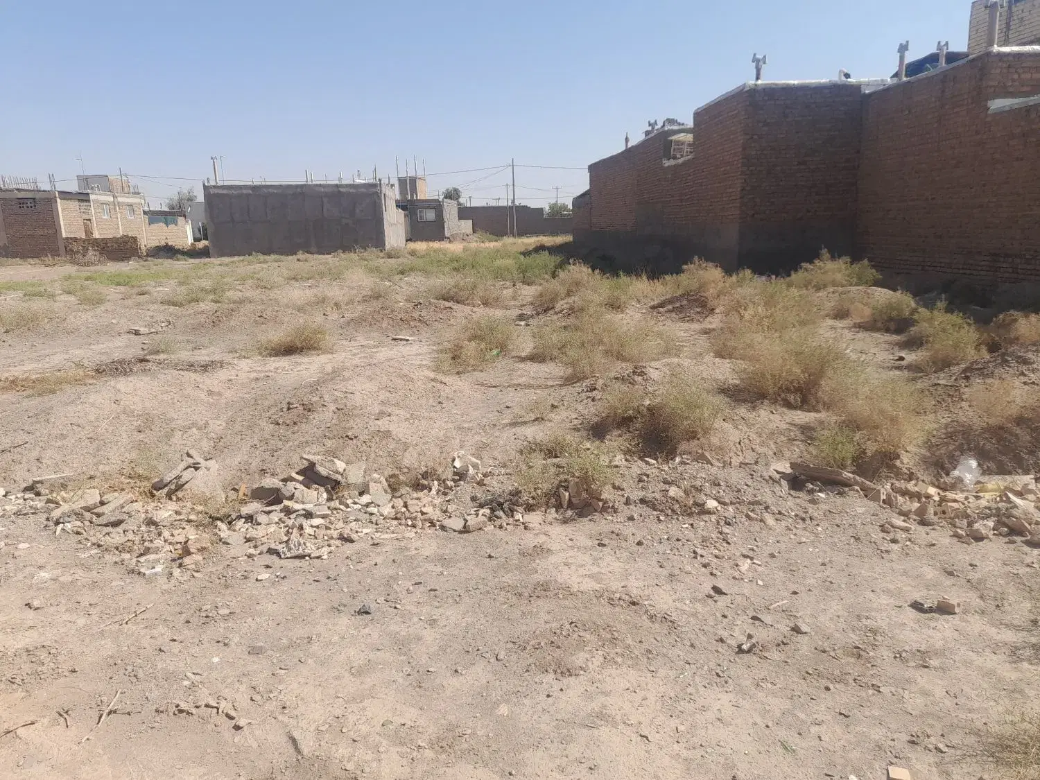 زمین مسکونی