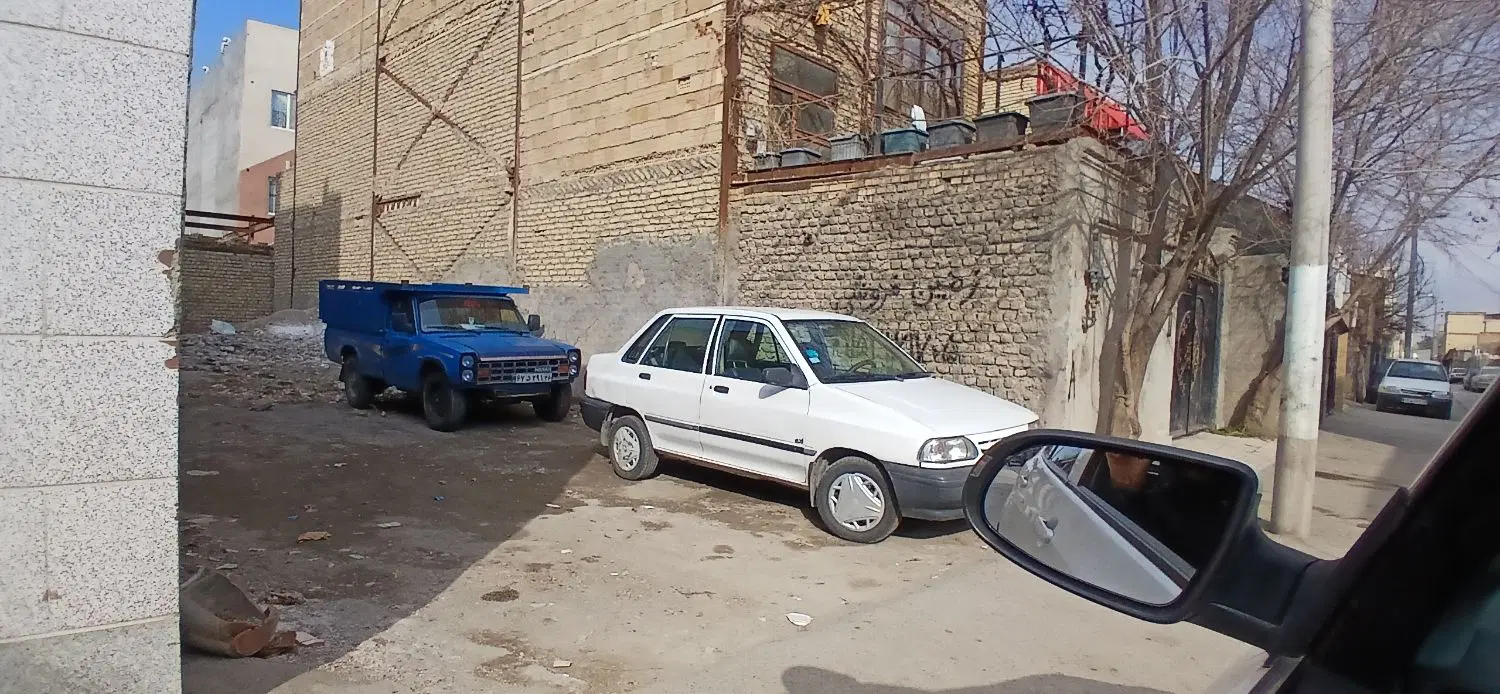زمین مسکونی