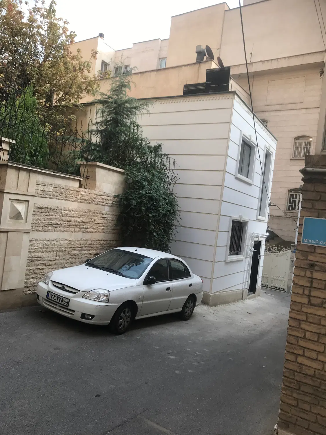 90 متر ویلایی نیاوران مژده الایی