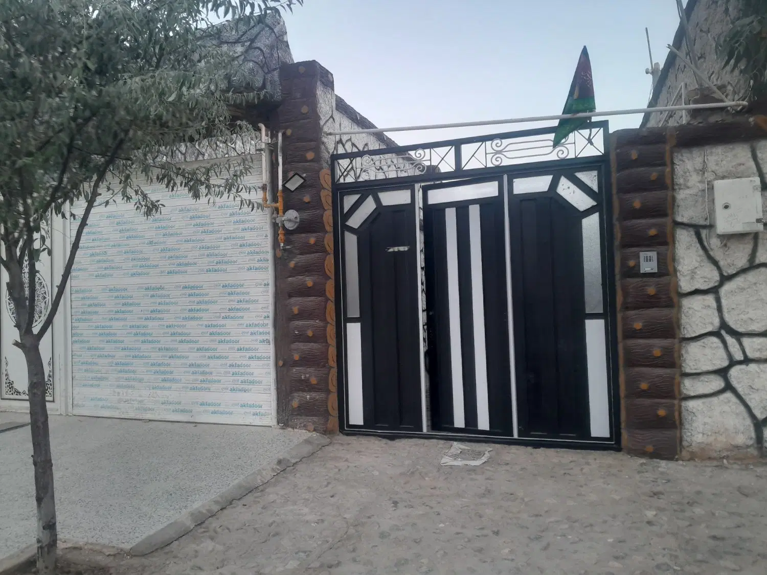 فروش خانه باغ نصر اباد تفت سند تکبرگ
