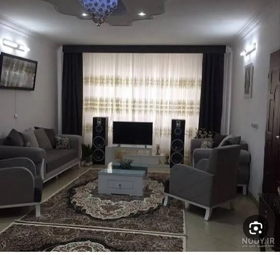 هم خانه