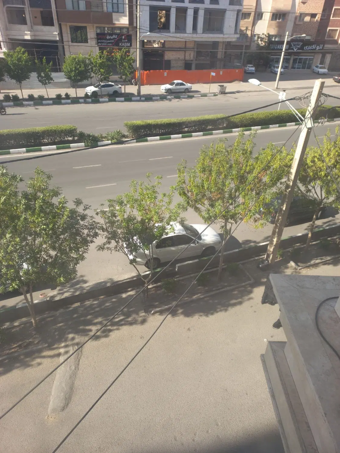 زمین  خیابان لقمان