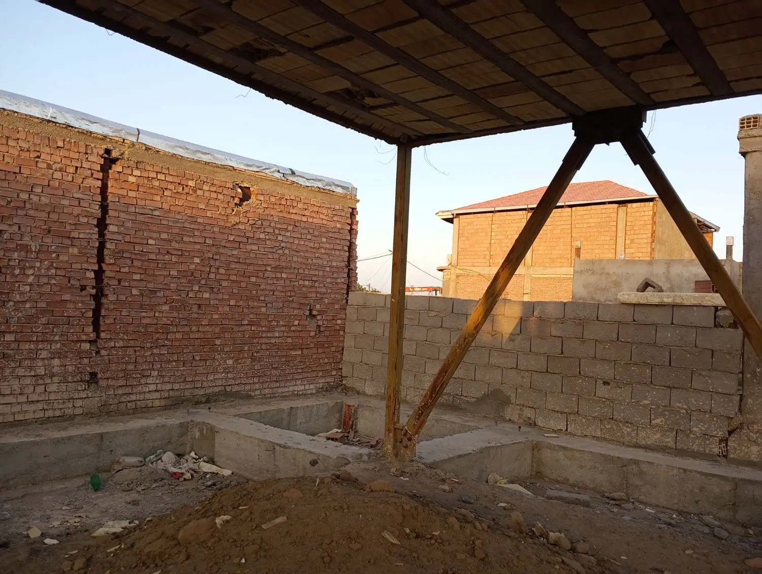 فروش خونه نیمساز ریگان