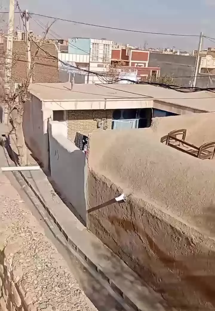 فروش سه واحد خونه ویلای مسکونی کلنگی وزمین