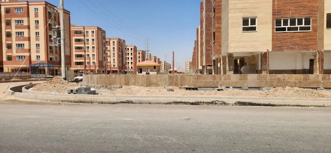 ۵۶۰ هکتاری