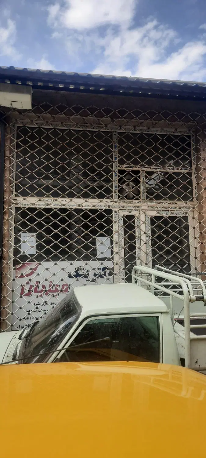 مغازه قراریان