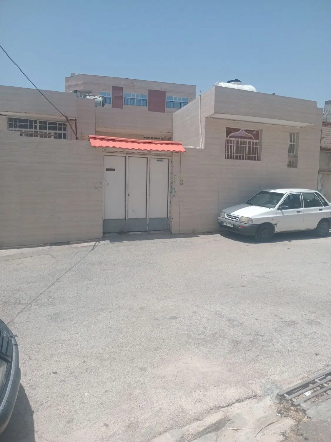منزل ۱۰۵ متری فدک