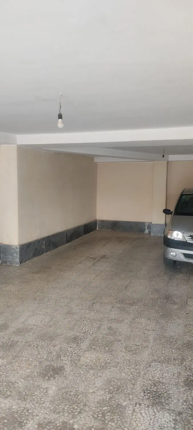 پارکینگ بدون مزاحم بریانک