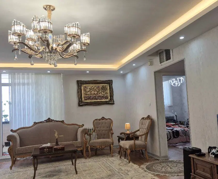 آپارتمان ۲ خواب شیک و فوق تمیز ۱۱۱متری