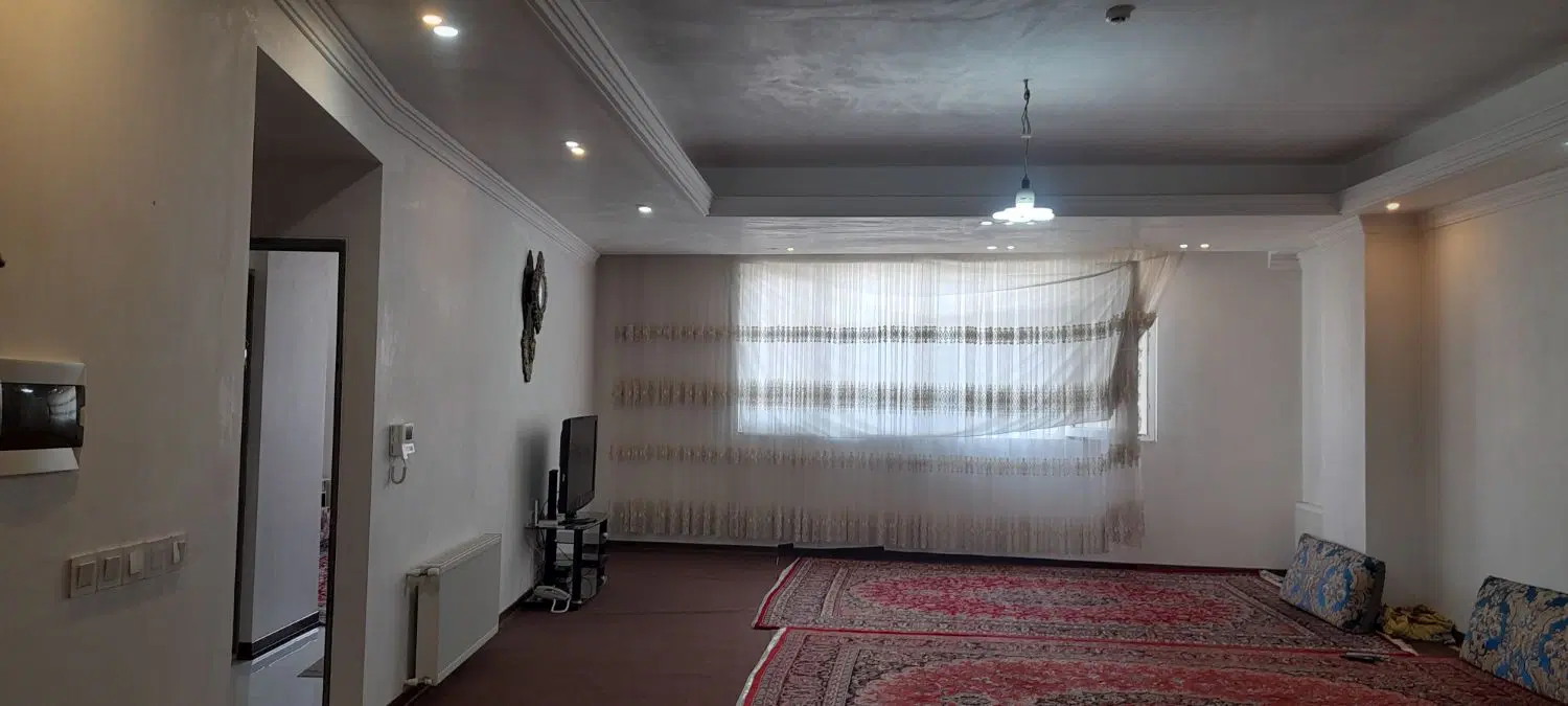 آپارتمان ۱۴۰متری سه خواب تک واحدی