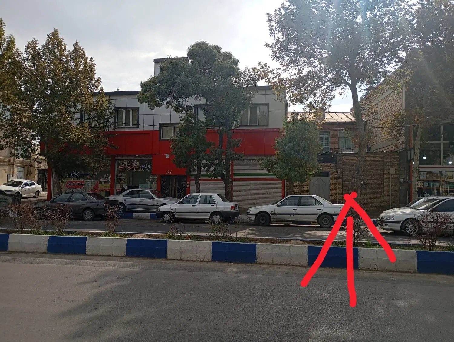 فروش خانه بر خیابان مدنی3 با موقعیت تجاری