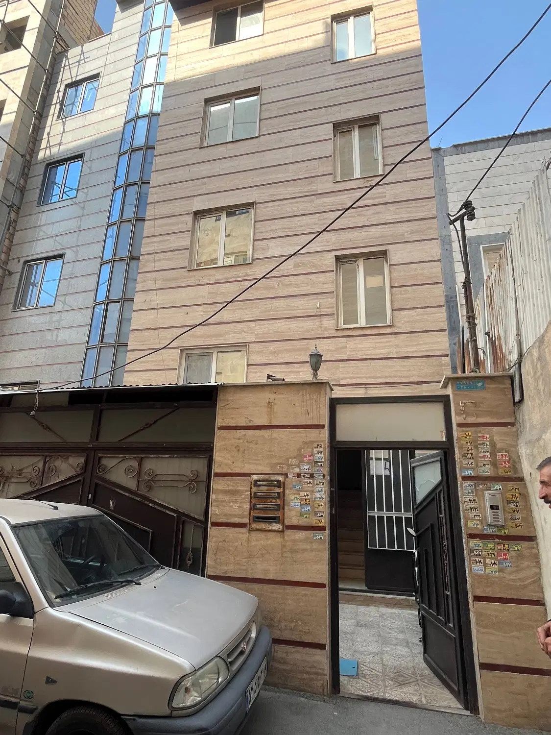 فروش یک واحد مسکونی سند دار دولتخواه شمالی