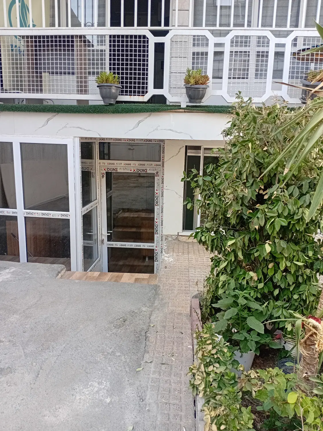 اجاره فضا برای کافه