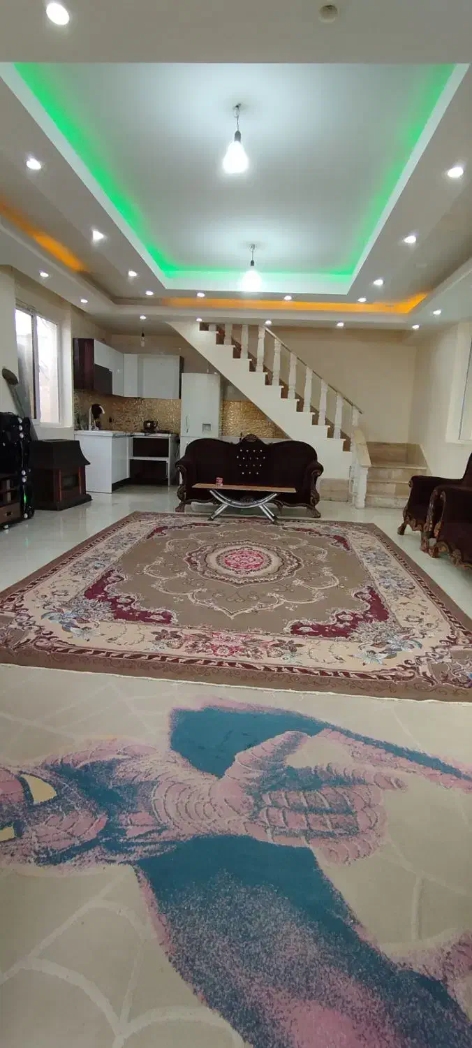 اجاره روزانه و پاره وقت استخر داخل مستقیم از مالک