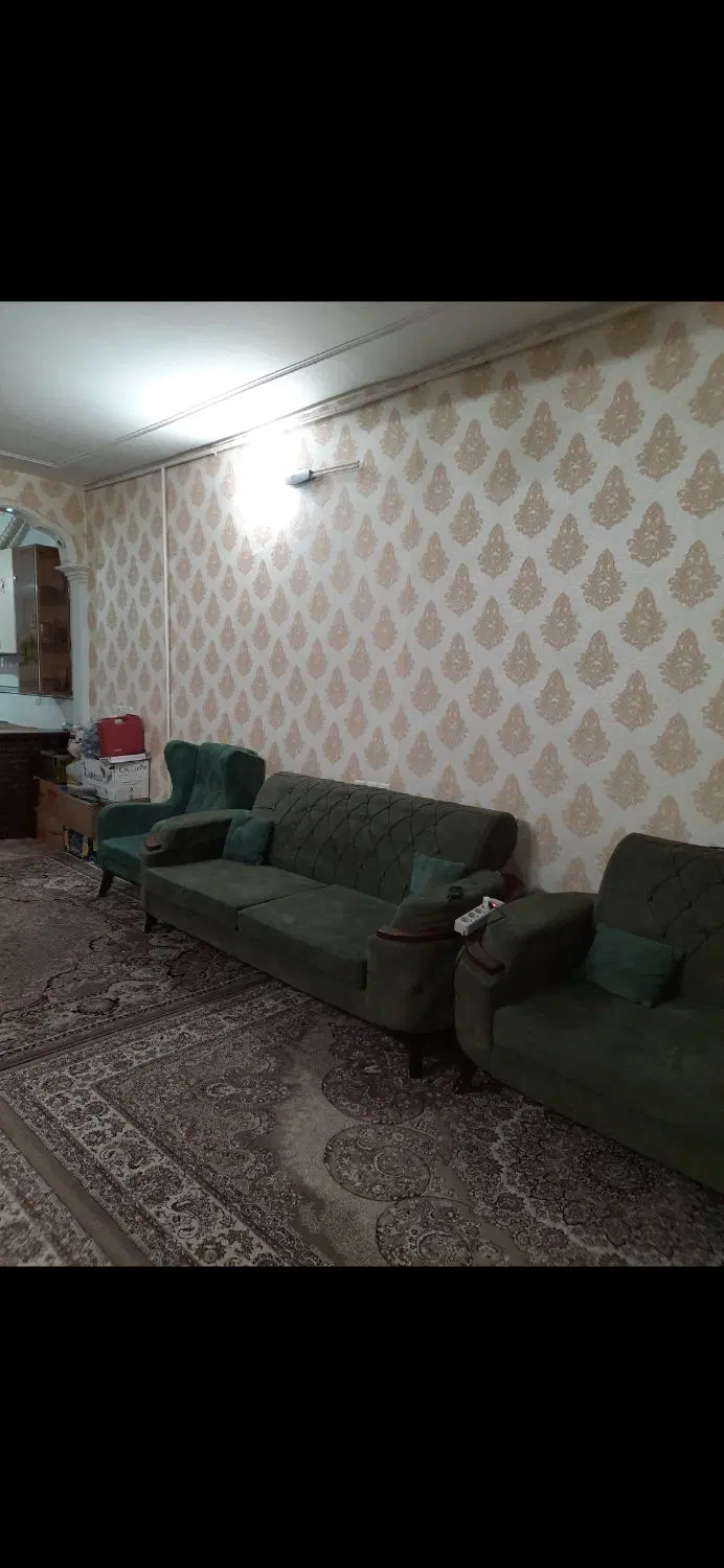 خانه ۸۰متری همکف منبع آب راه ورودی جدا