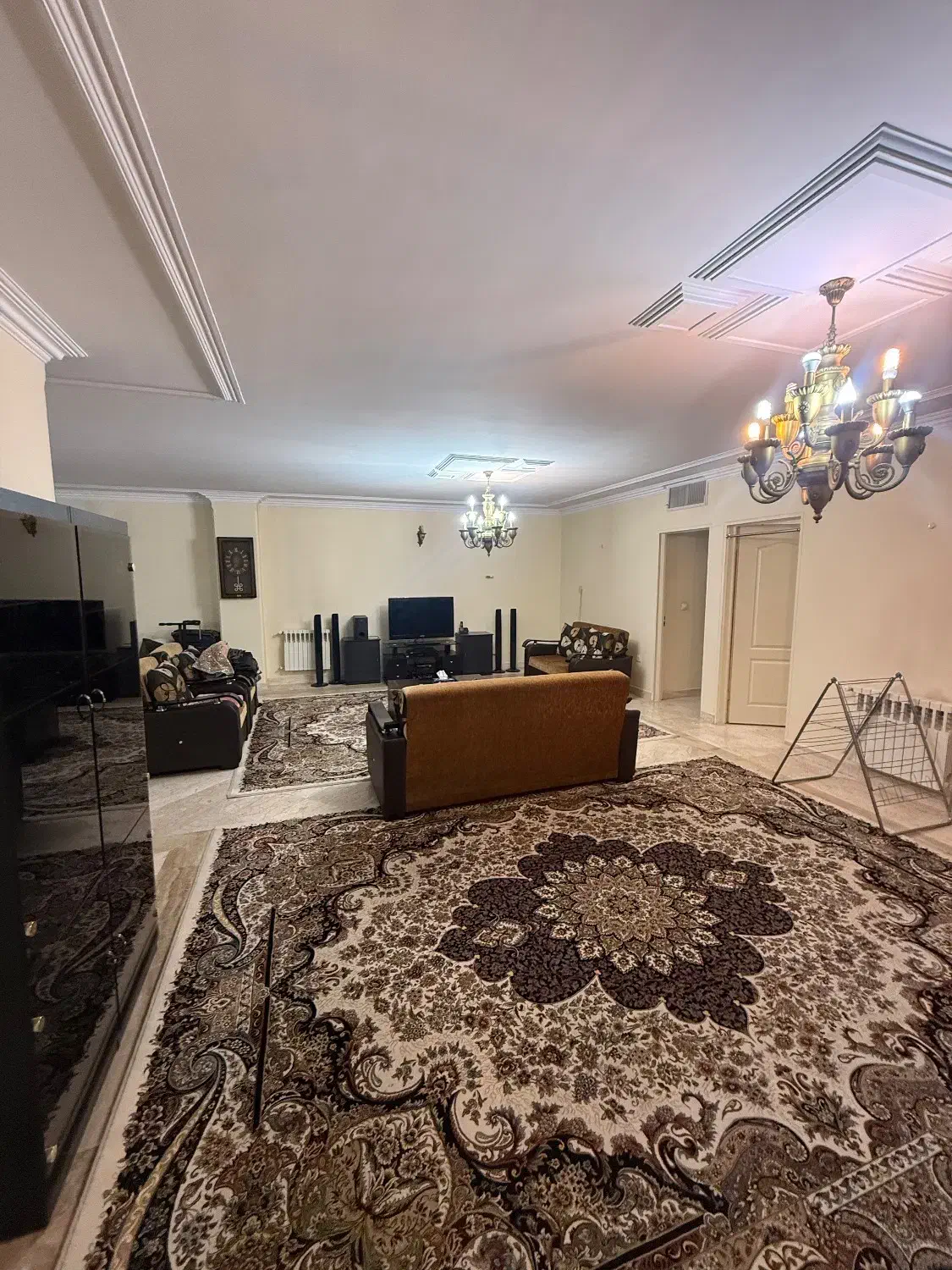 ۱۳۰مترانتهای اشرفی طالقانی
