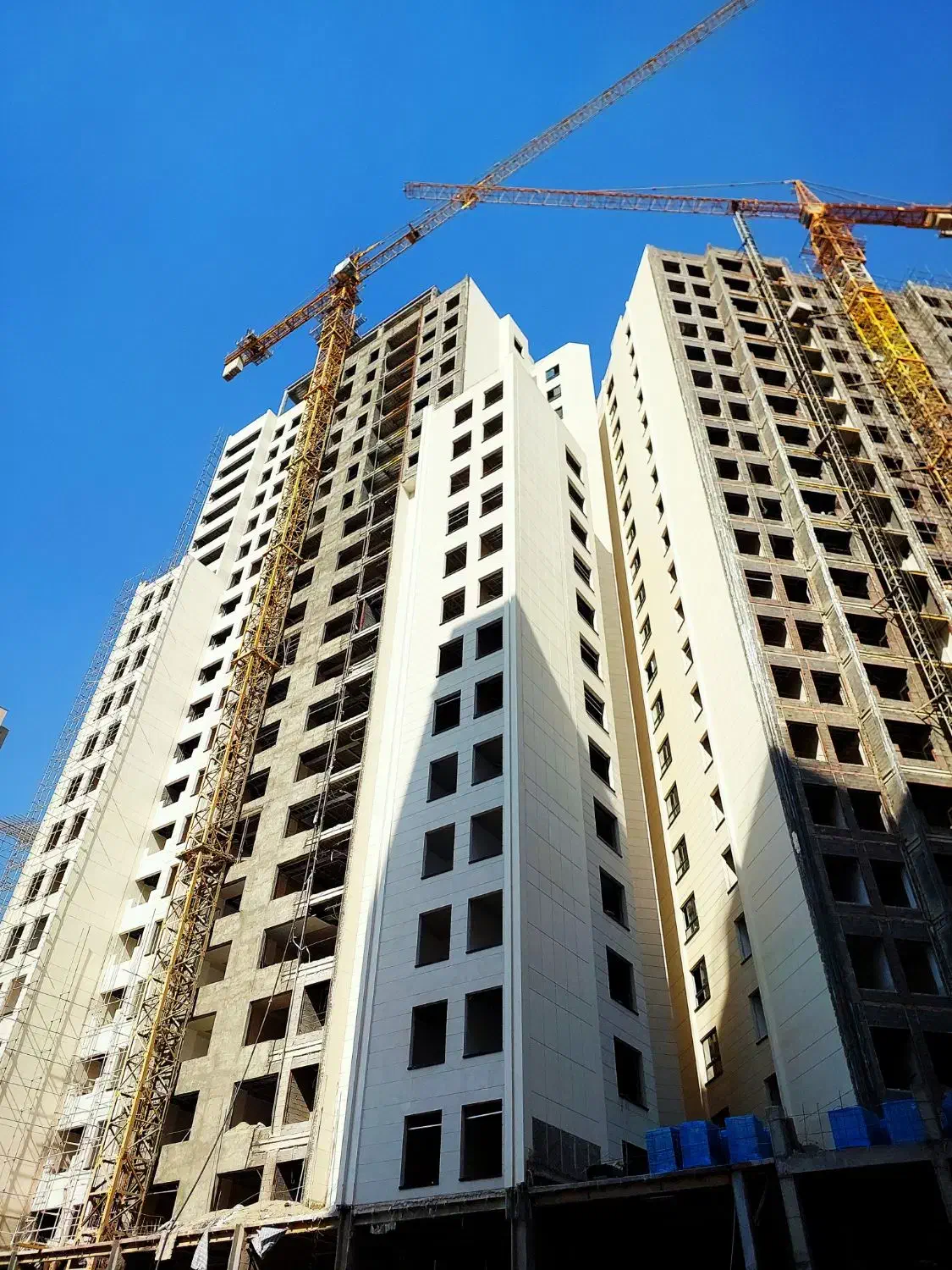 واحد 142 متری 3 خواب قیمت کاسبی در کوهک تعاونی نفت