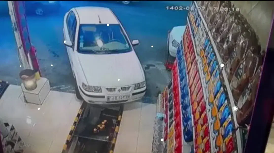 ۶۵ متر مغازه کفی مناسب تعمیرگاه، صافکاری و غیره