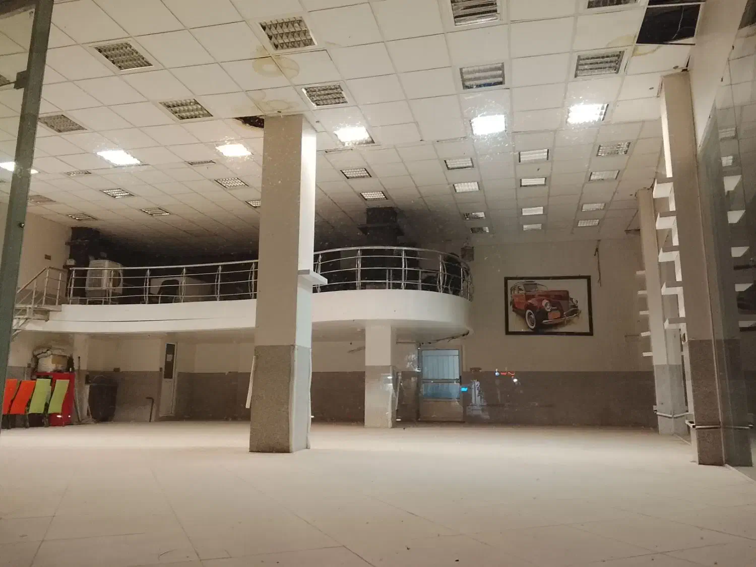 رهن ۲۵۰متر مغازه بر ساقی کوثر و آزادگان (دو نبش)