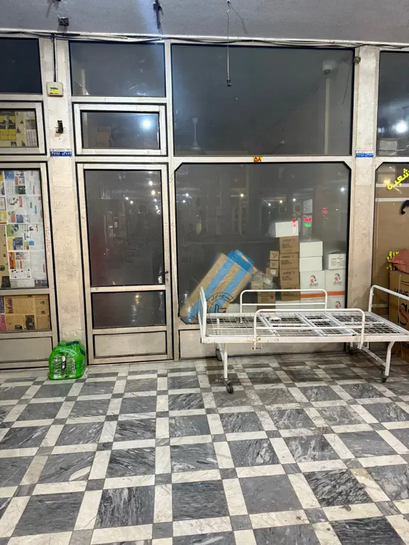 مغازه داخل پاساژ همکف