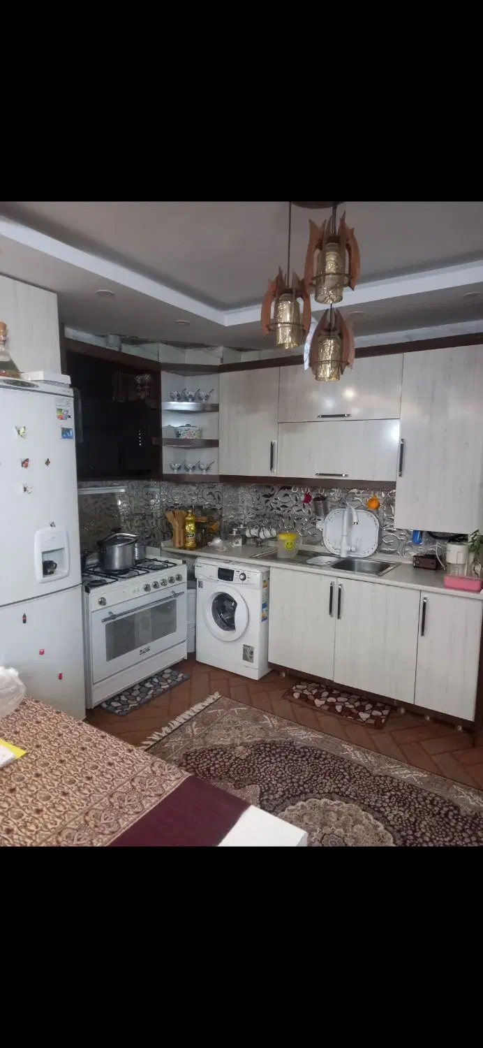 خانه اجاره ایی  در خیابان جی  شهدای ابر
