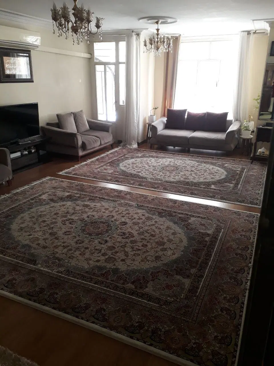 واحد ۷۵ متری پارکینگ دار