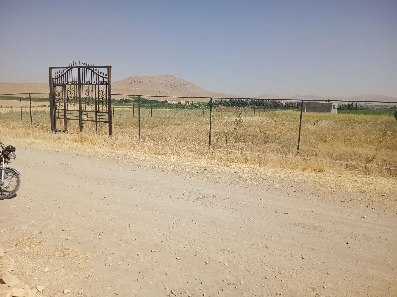 فروش یک قطعه زمین خانه باغ