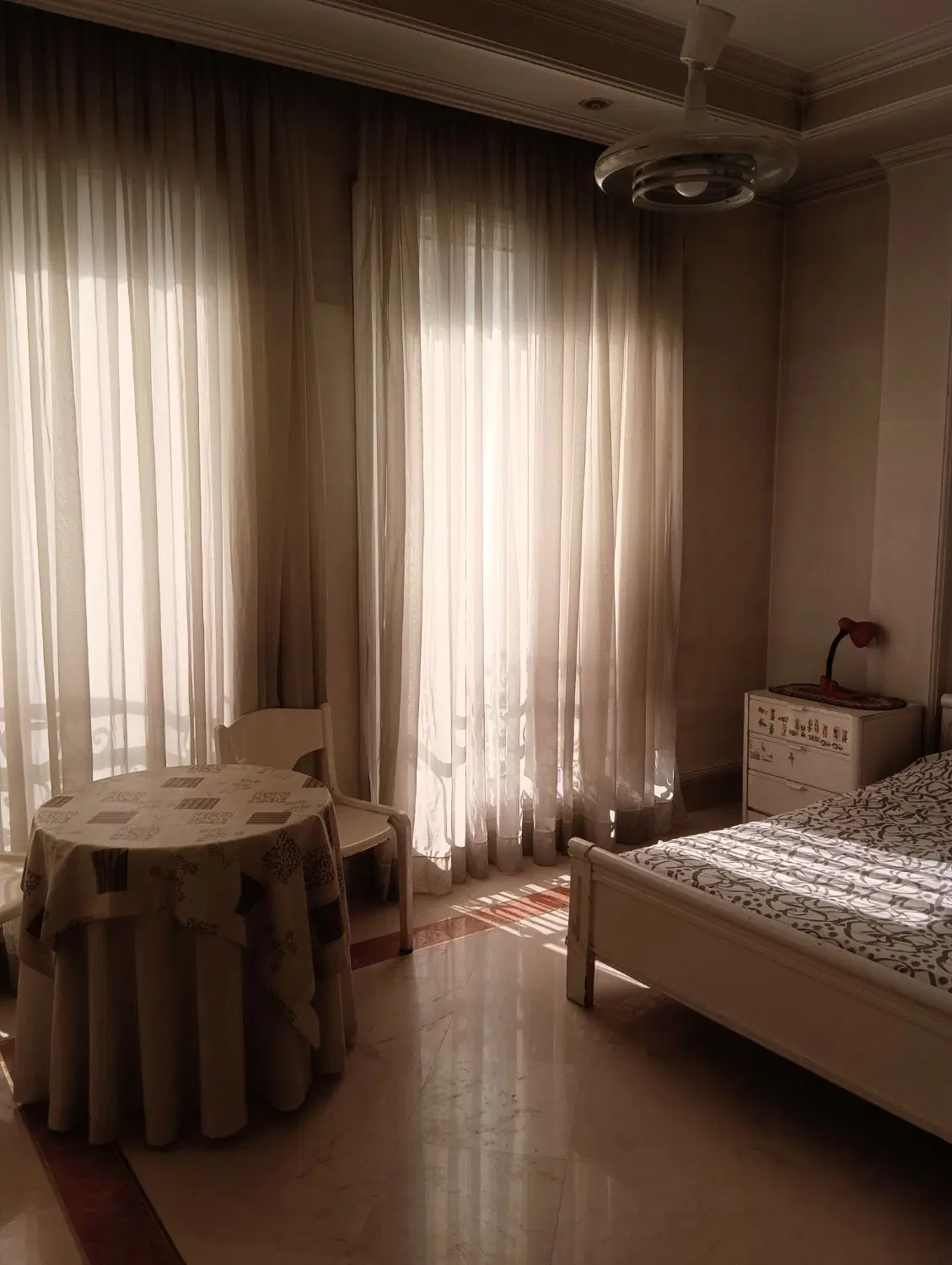 ۱۵۷متر زعفرانیه.تاپ لوکیشن.تک واحد