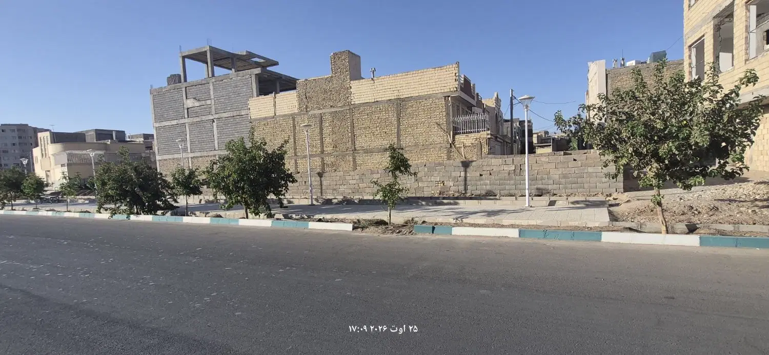 زمین بر بلوار اکرمیه
