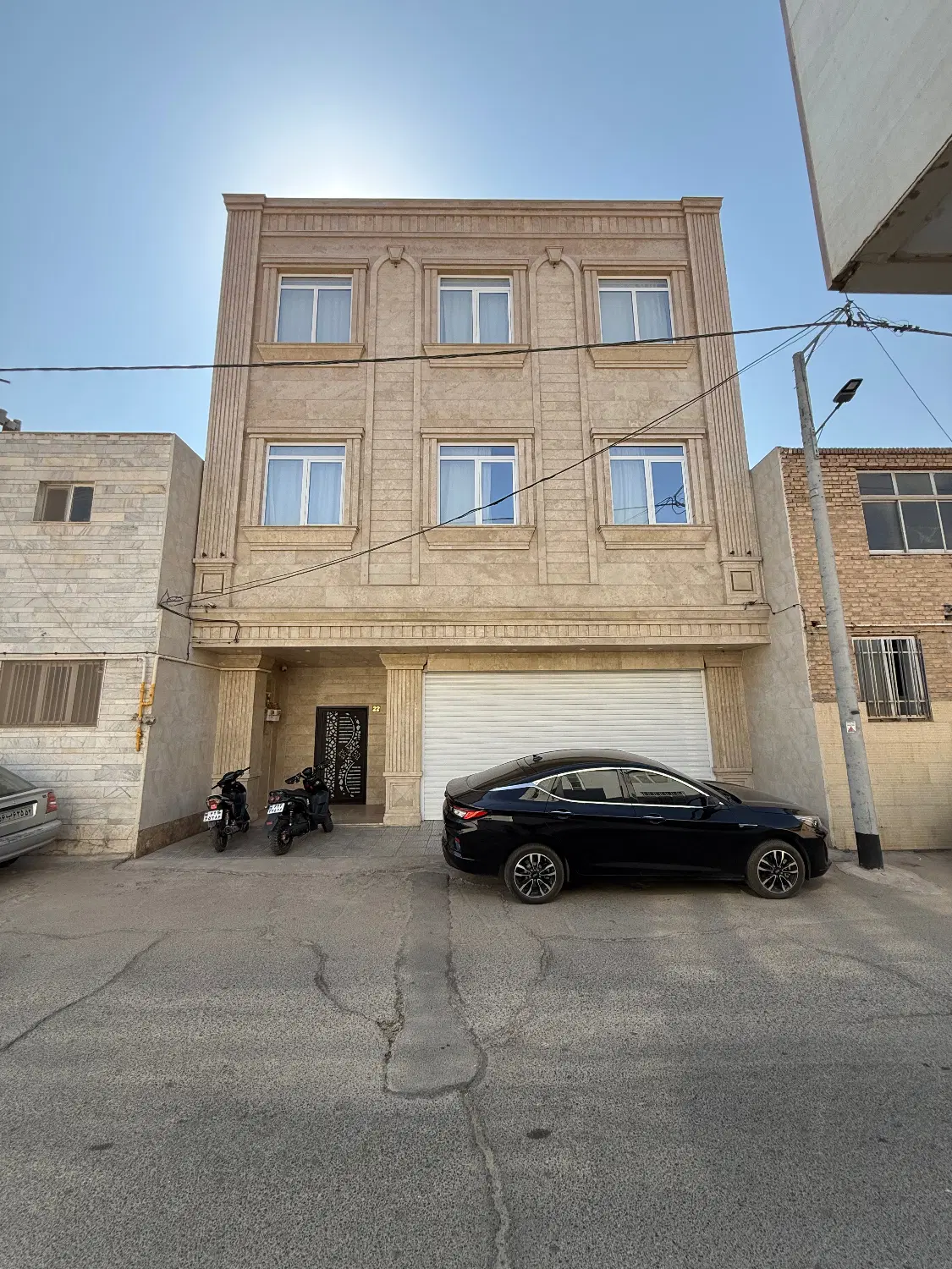 خانه ۲۳۰ متری