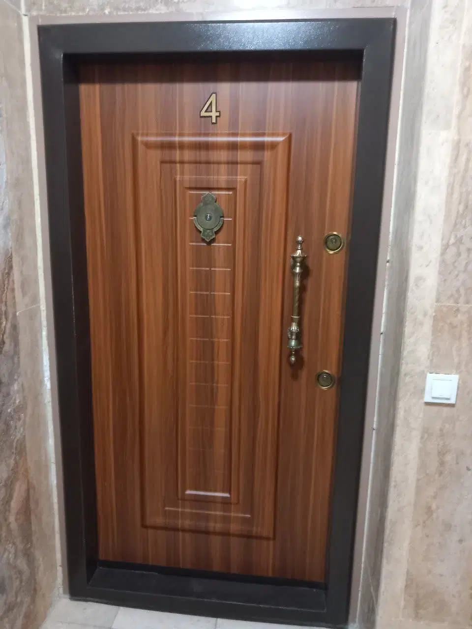 آپارتمان ۱۴۵ متری