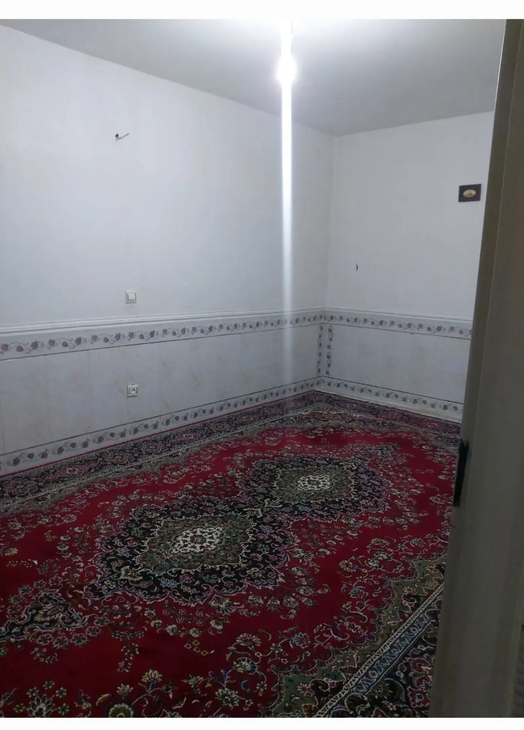 ویلایی نوساز همکف بدون پله